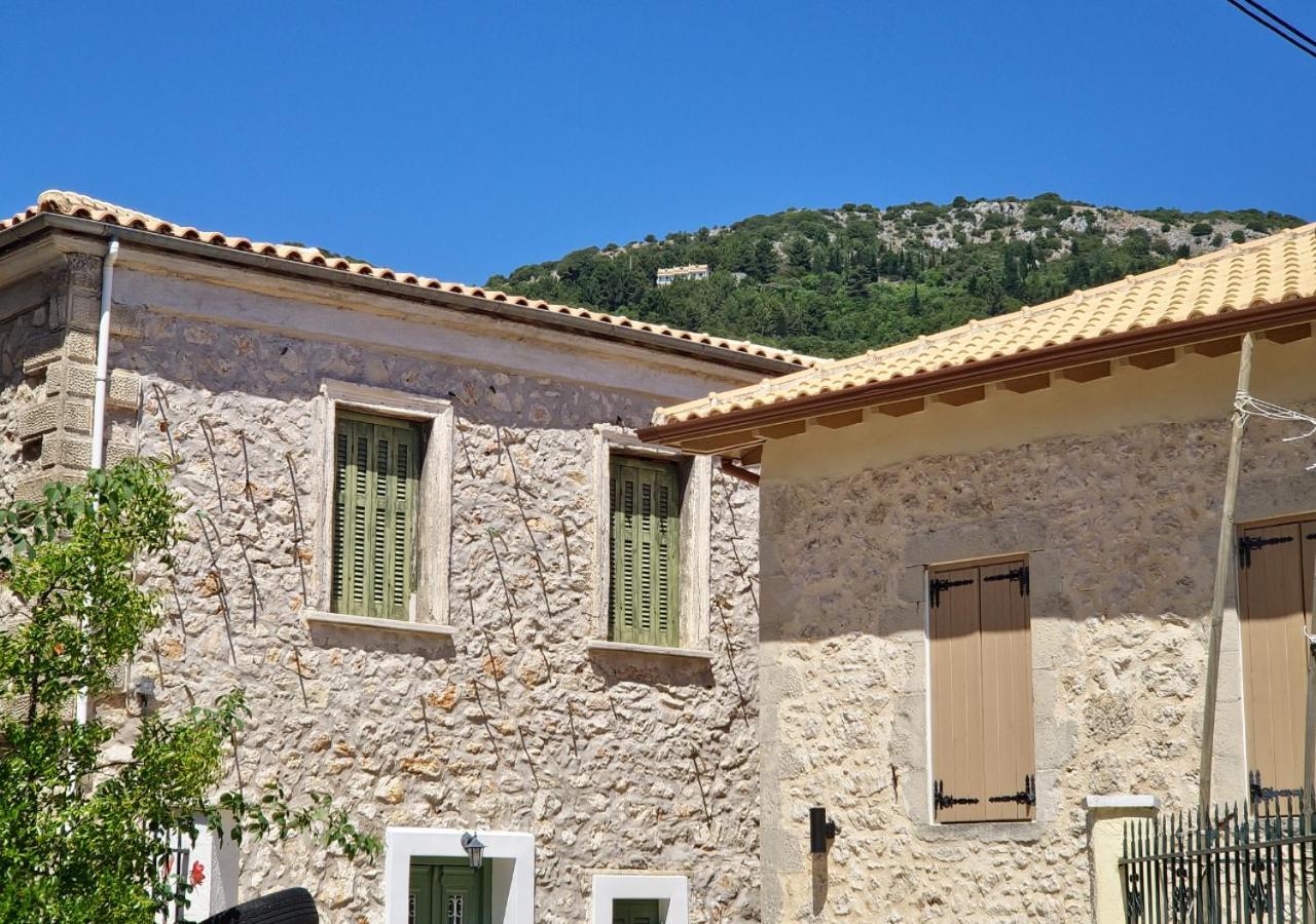 Alekos Cozy Stone 2br Karya Center